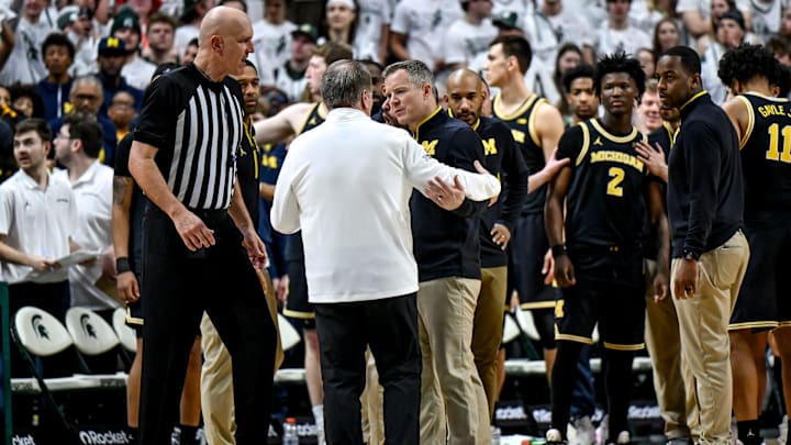 绿联USB4雷电拓展坞